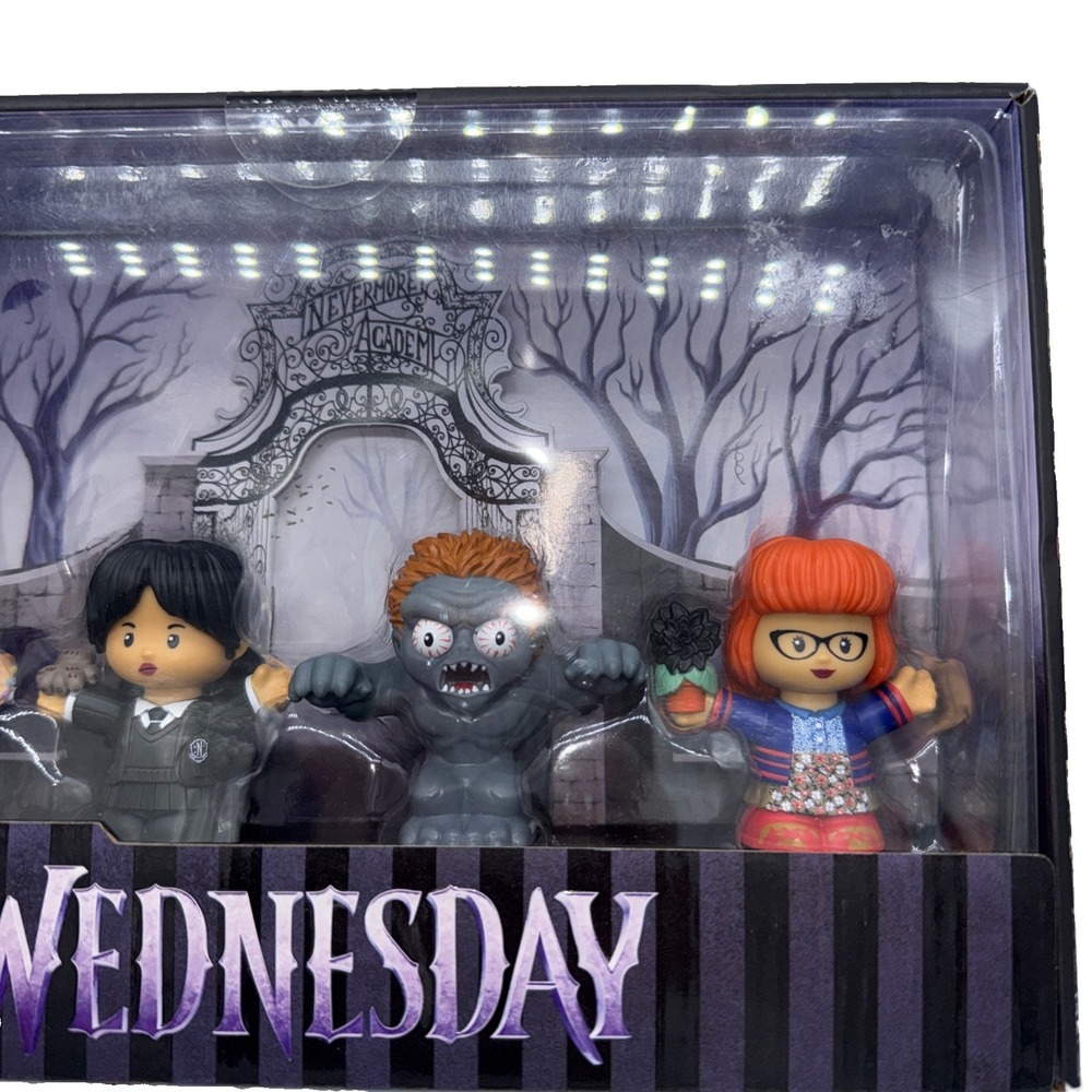 Fisher Price Little People Collector Wednesday Figure Set - Picture 3 of 6